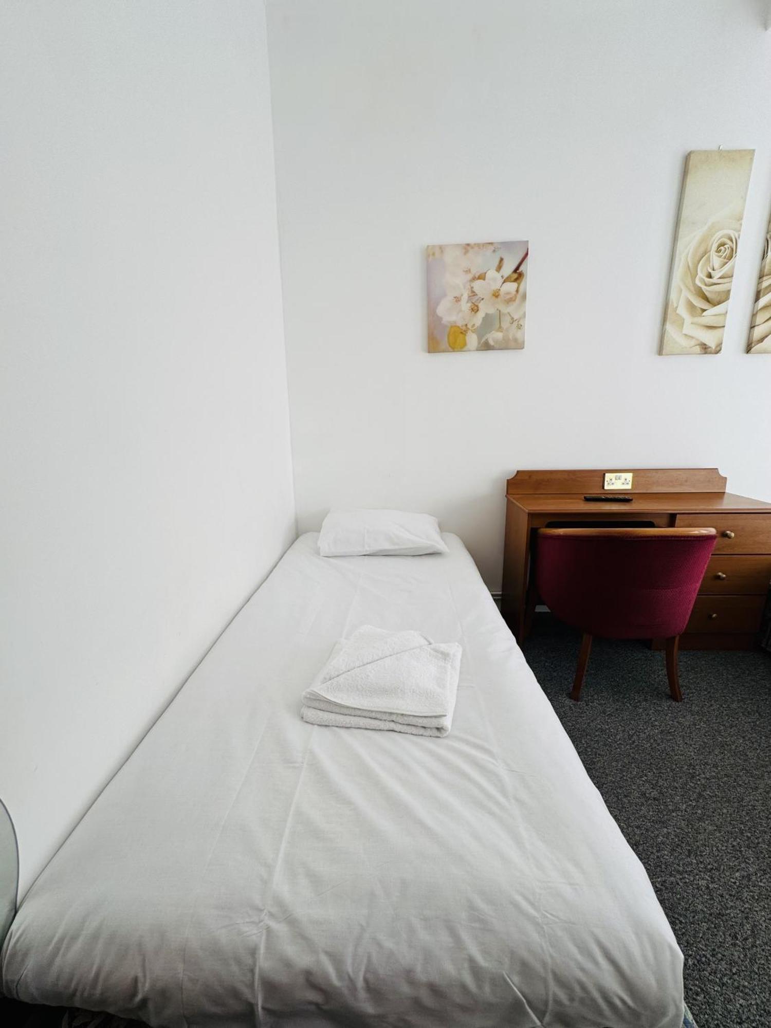 Carlton Court Hotel Eastbourne Quarto foto