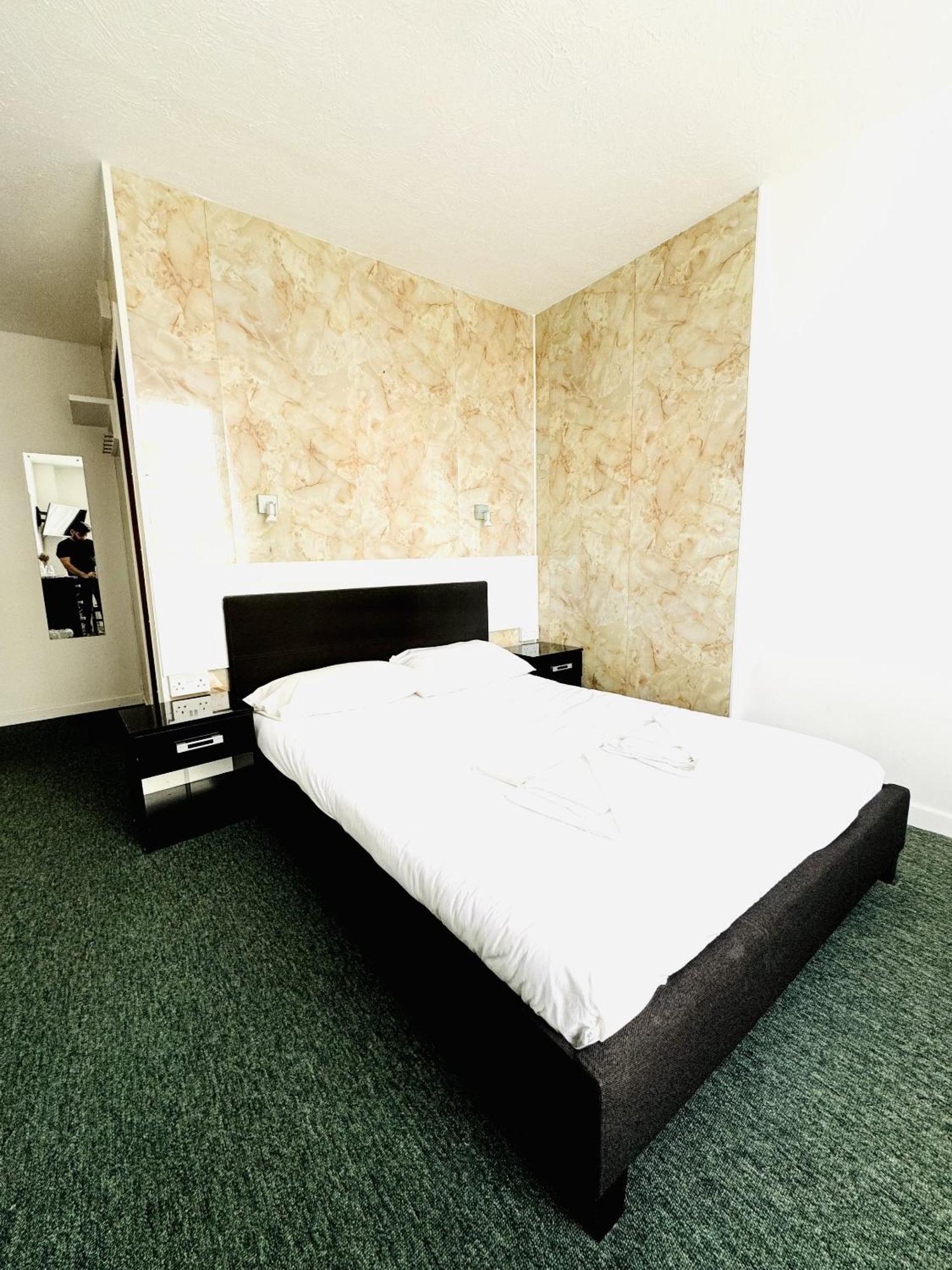 Carlton Court Hotel Eastbourne Quarto foto