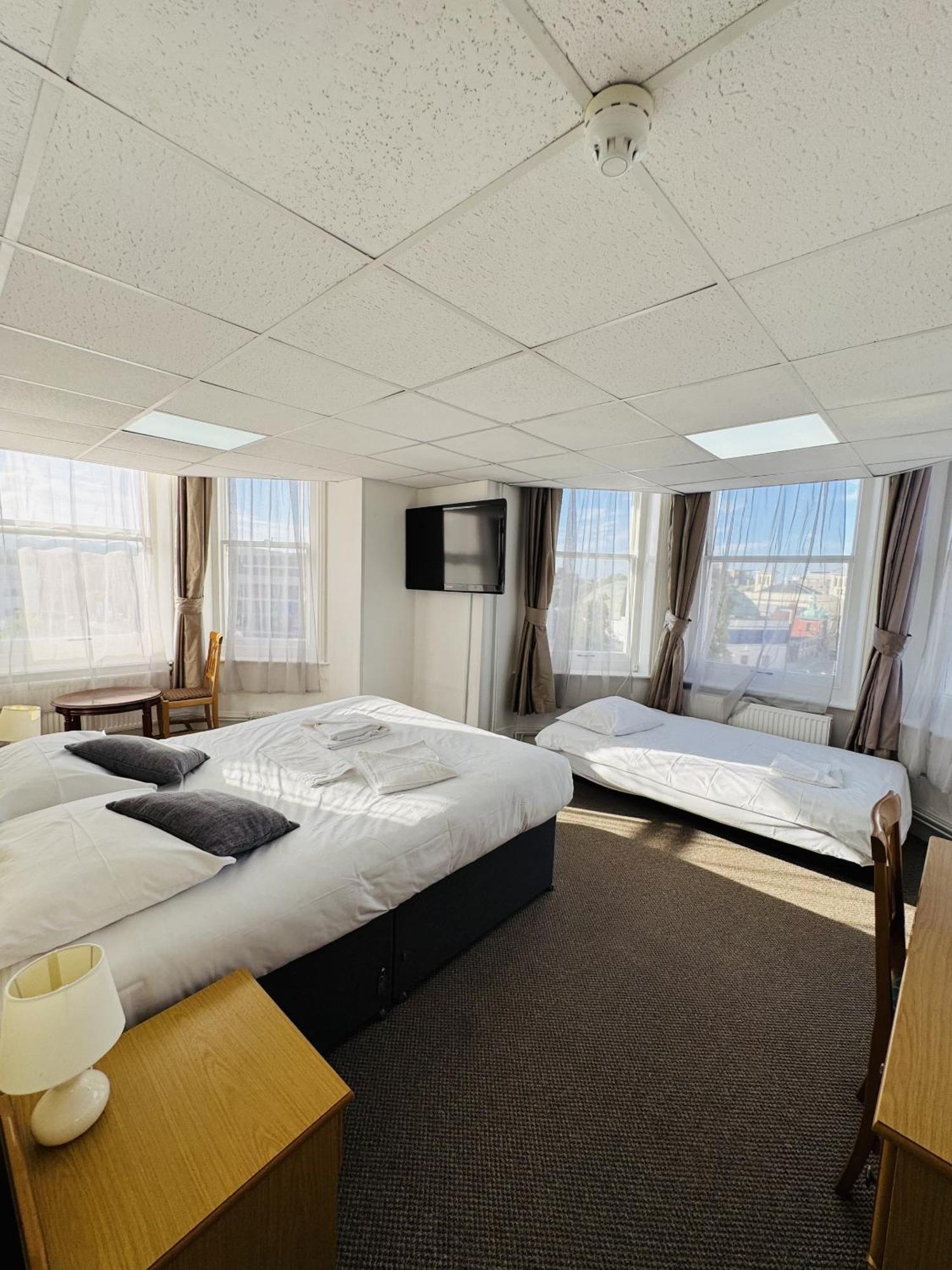Carlton Court Hotel Eastbourne Quarto foto